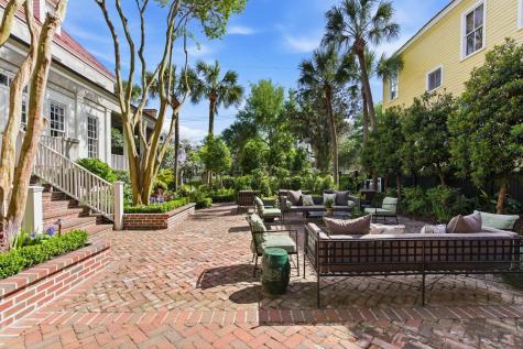 140 Queen Street Charleston SC 29401