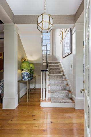 140 Queen Street Charleston SC 29401