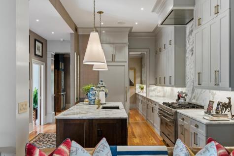 140 Queen Street Charleston SC 29401