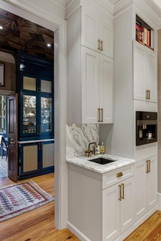 140 Queen Street Charleston SC 29401