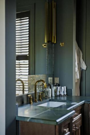 140 Queen Street Charleston SC 29401