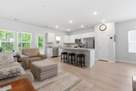 8010 Reagan Way North Charleston SC 29418