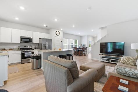 8010 Reagan Way North Charleston SC 29418