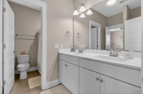 203 Gnarly Oak Lane Summerville SC 29485