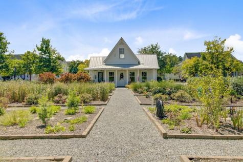 203 Gnarly Oak Lane Summerville SC 29485