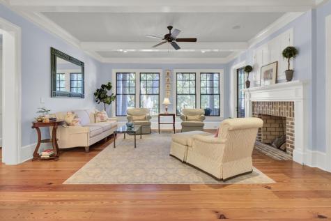 290 Delahow Street Charleston SC 29492