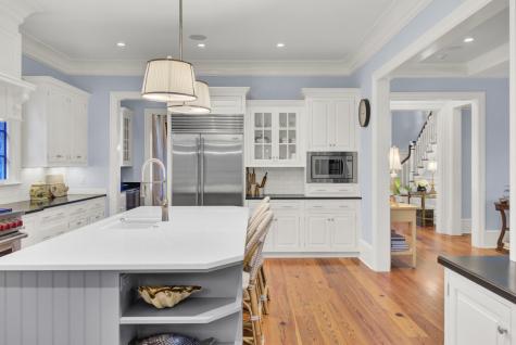 290 Delahow Street Charleston SC 29492