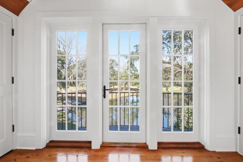 290 Delahow Street Charleston SC 29492