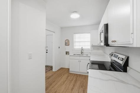 308 Saint Charles Court Charleston SC 29407