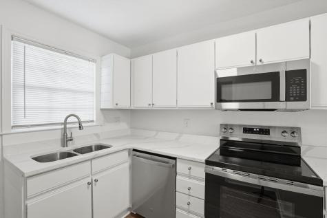308 Saint Charles Court Charleston SC 29407