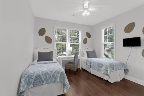 1925 Chatelain Way Mount Pleasant SC 29464