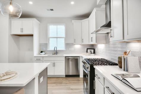 785 Blueway Avenue Summerville SC 29486