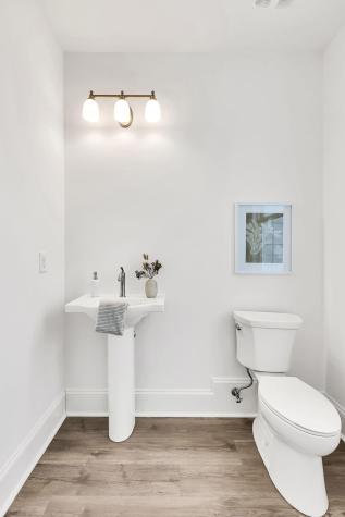 785 Blueway Avenue Summerville SC 29486
