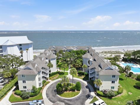 9000 Palmetto Drive Isle Of Palms SC 29451