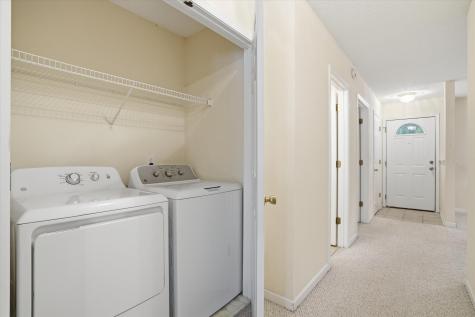 1689 Dexter Lane Charleston SC 29412