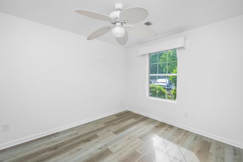 7940 Parklane Court North Charleston SC 29418