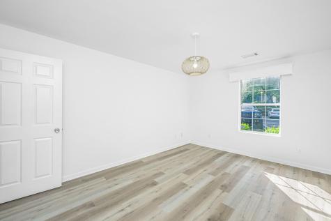 7940 Parklane Court North Charleston SC 29418