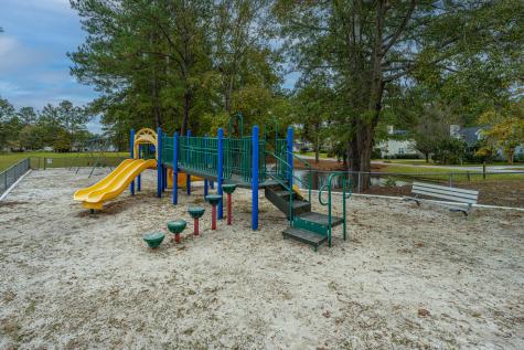 7940 Parklane Court North Charleston SC 29418