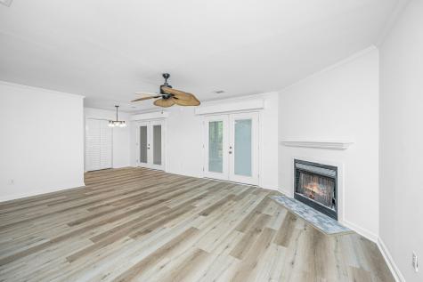 7940 Parklane Court North Charleston SC 29418