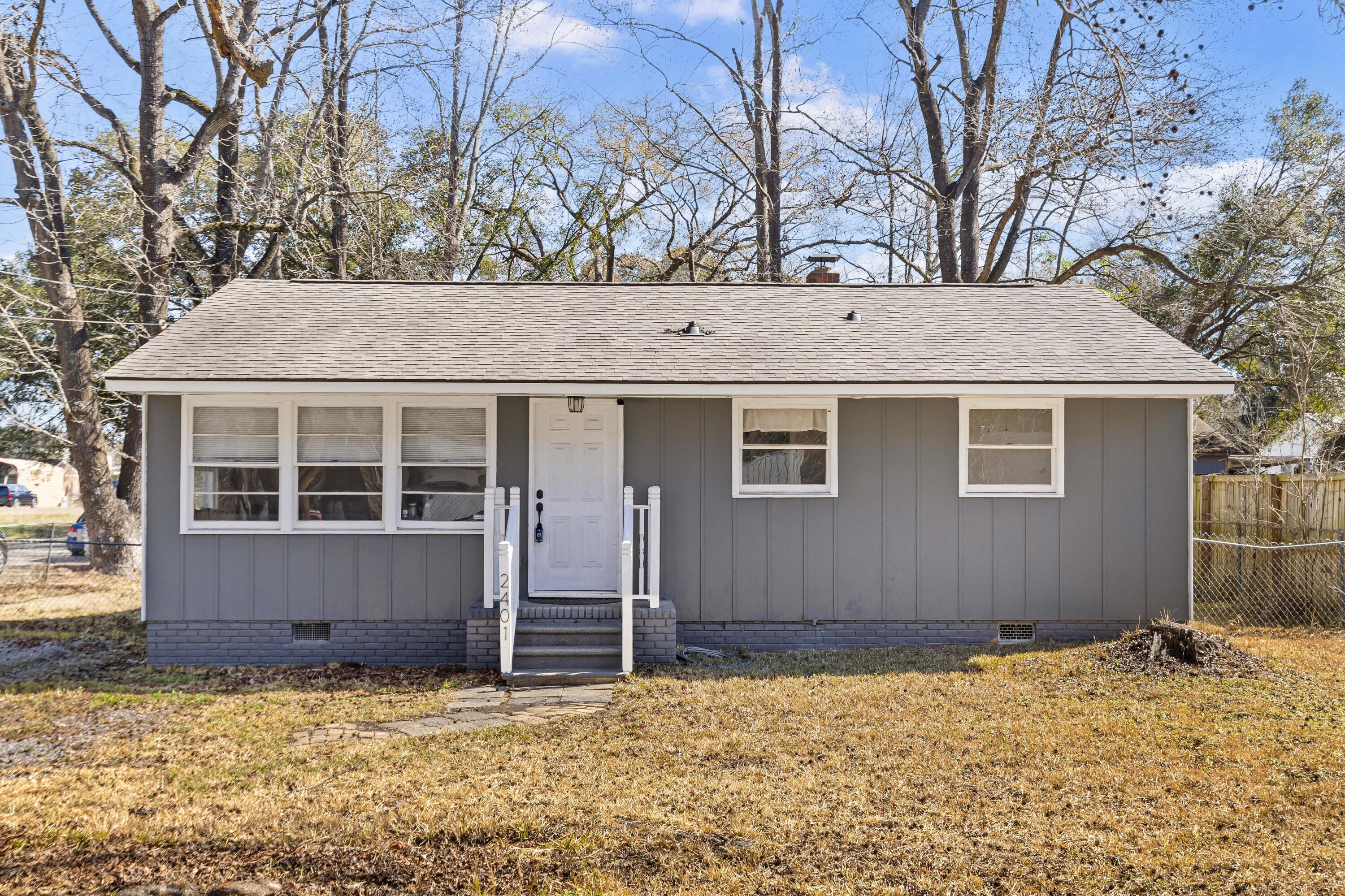 2401 Falcon Road North Charleston SC 29406