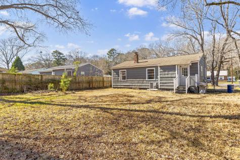 2401 Falcon Road North Charleston SC 29406