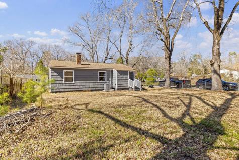 2401 Falcon Road North Charleston SC 29406