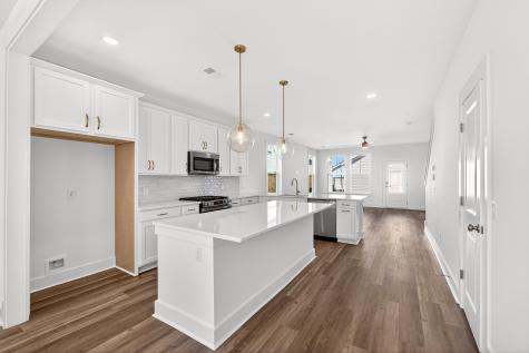 708 Rumbling Leaf Lane Summerville SC 29486