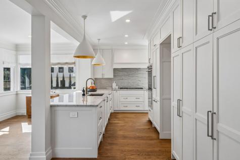 104 Murray Boulevard Charleston SC 29401