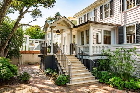 104 Murray Boulevard Charleston SC 29401