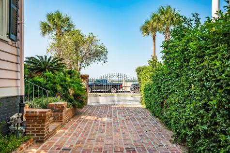 104 Murray Boulevard Charleston SC 29401