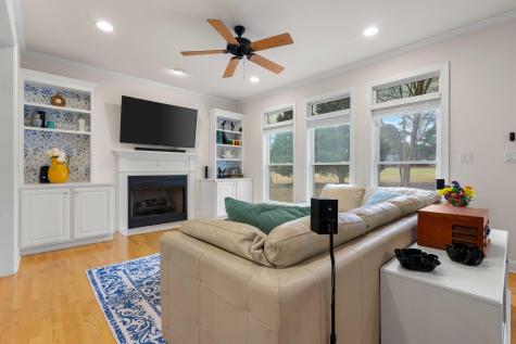 1480 Country Club Circle Manning SC 29102