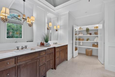 1567 Spinnaker Lane Charleston SC 29407