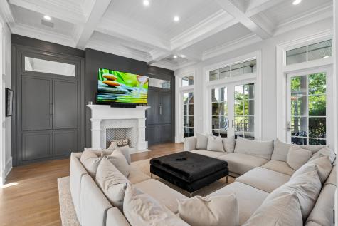 211 Ithecaw Creek Street Charleston SC 29492