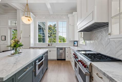 211 Ithecaw Creek Street Charleston SC 29492