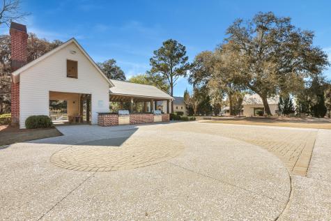 211 Hundred Oaks Parkway Summerville SC 29483