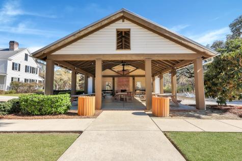 211 Hundred Oaks Parkway Summerville SC 29483