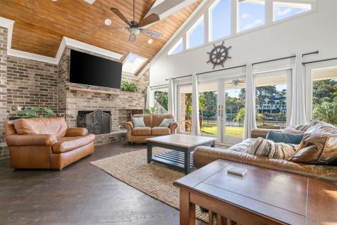 1315 S Edgewater Drive Charleston SC 29407
