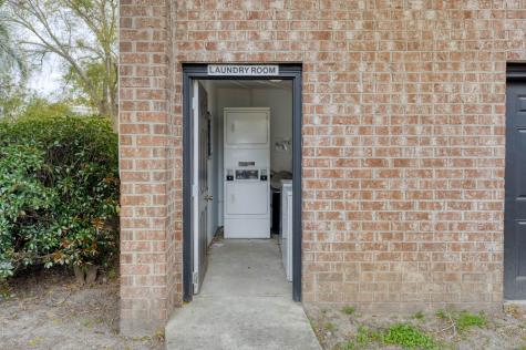 874 Colony Drive Charleston SC 29407