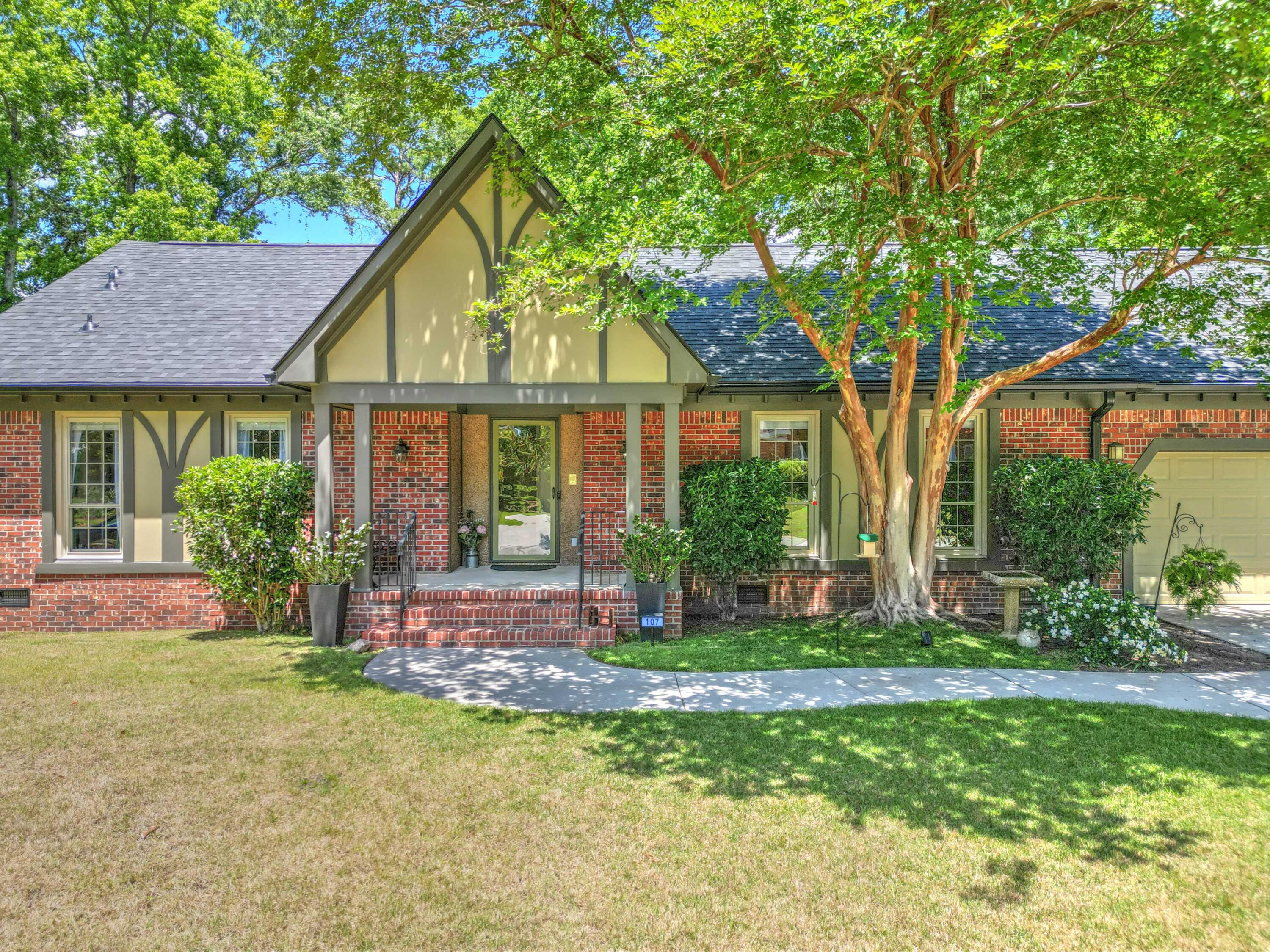 107 Stratford Drive Summerville SC 29485