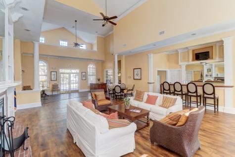 2315 Chatelain Way Mount Pleasant SC 29464