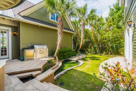 67 Delahow Street Daniel Island SC 29492