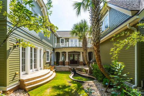 67 Delahow Street Daniel Island SC 29492