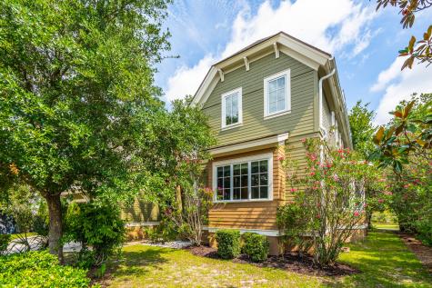 67 Delahow Street Daniel Island SC 29492