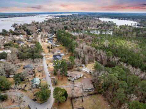 2015 Albert Storm Avenue Moncks Corner SC 29461