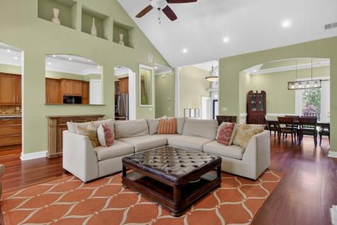 7246 Highway 165 Ravenel SC 29470