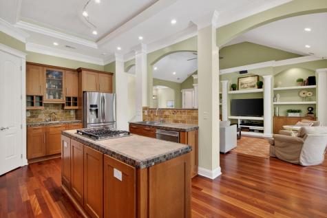 7246 Highway 165 Ravenel SC 29470
