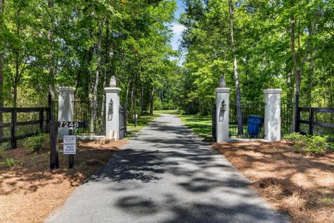 7246 Highway 165 Ravenel SC 29470