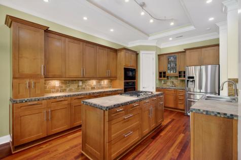 7246 Highway 165 Ravenel SC 29470