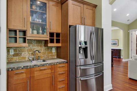 7246 Highway 165 Ravenel SC 29470