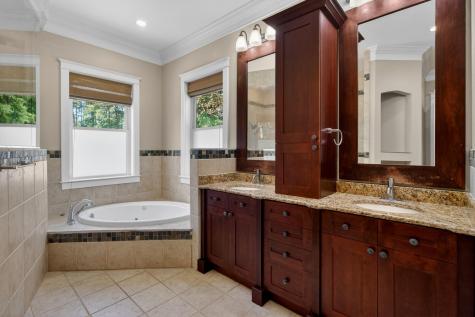 7246 Highway 165 Ravenel SC 29470